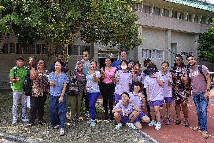 EESL_Field Trip_Hsin Gang Junior High School 2